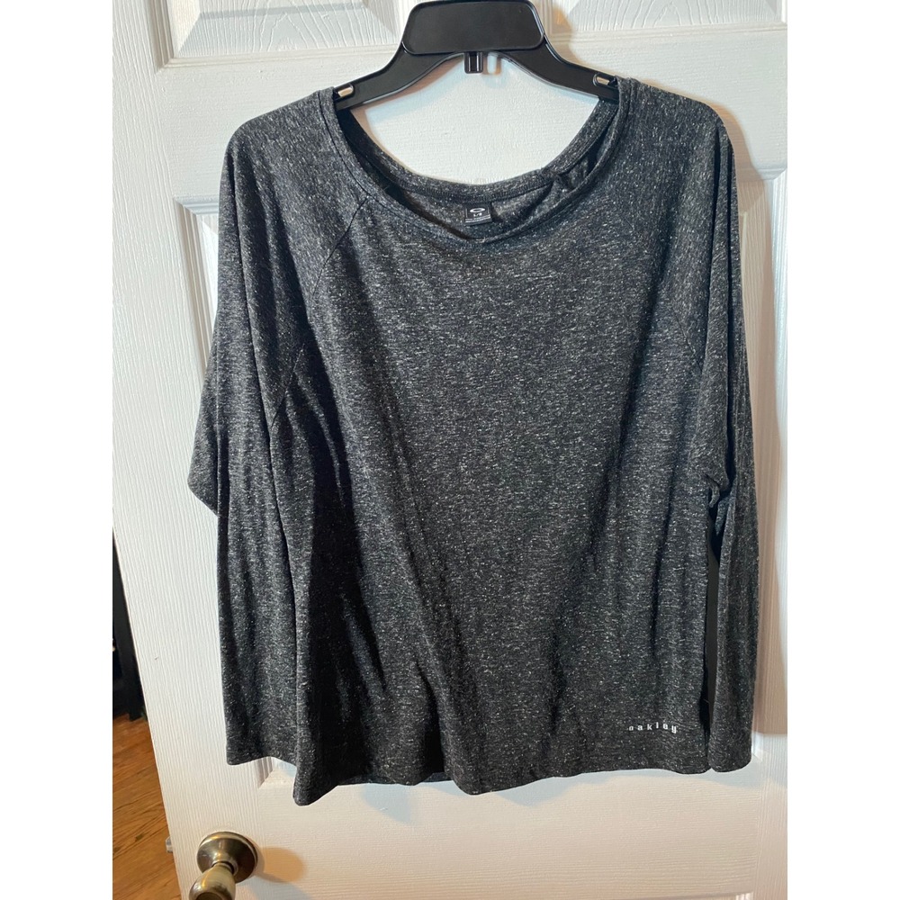 Oakley Womens Long Sleeve Scoop Neck Shirt Charcoal Gray Heather Space Dye L